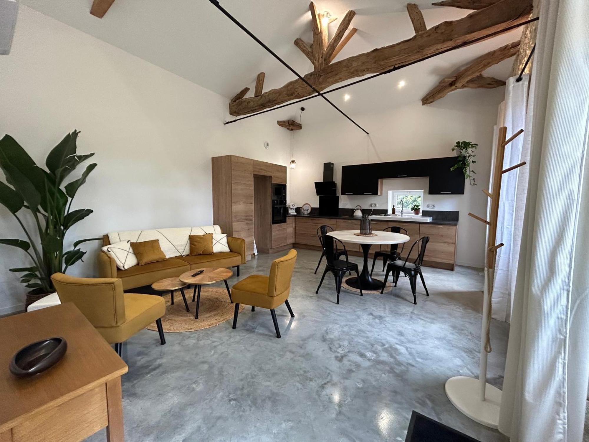 Maison De Vacances Gondrin Bilik gambar